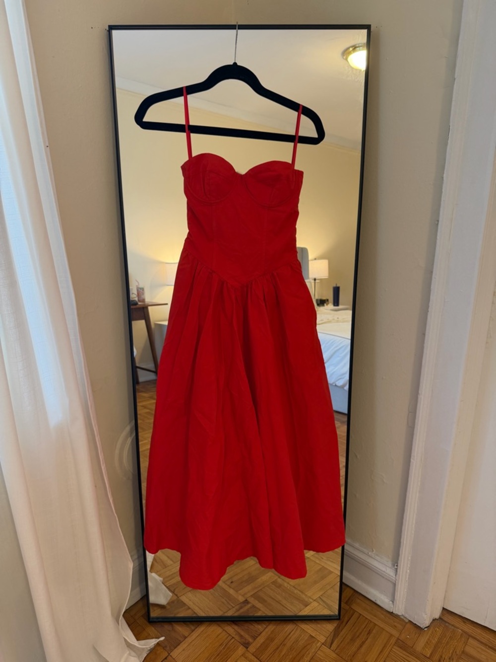 Showpo Daria Midi Dress 2 - Picture 4 of 6